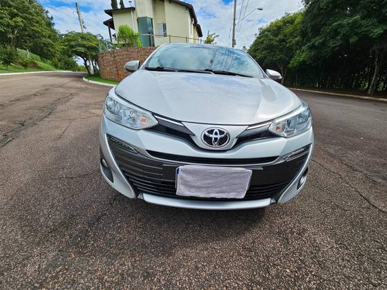 TOYOTA YARIS 1.5 16V FLEX SEDAN XS CONNECT MULTIDRIVE